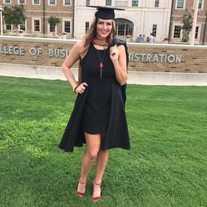 Meet your Posher, Sarah-beth